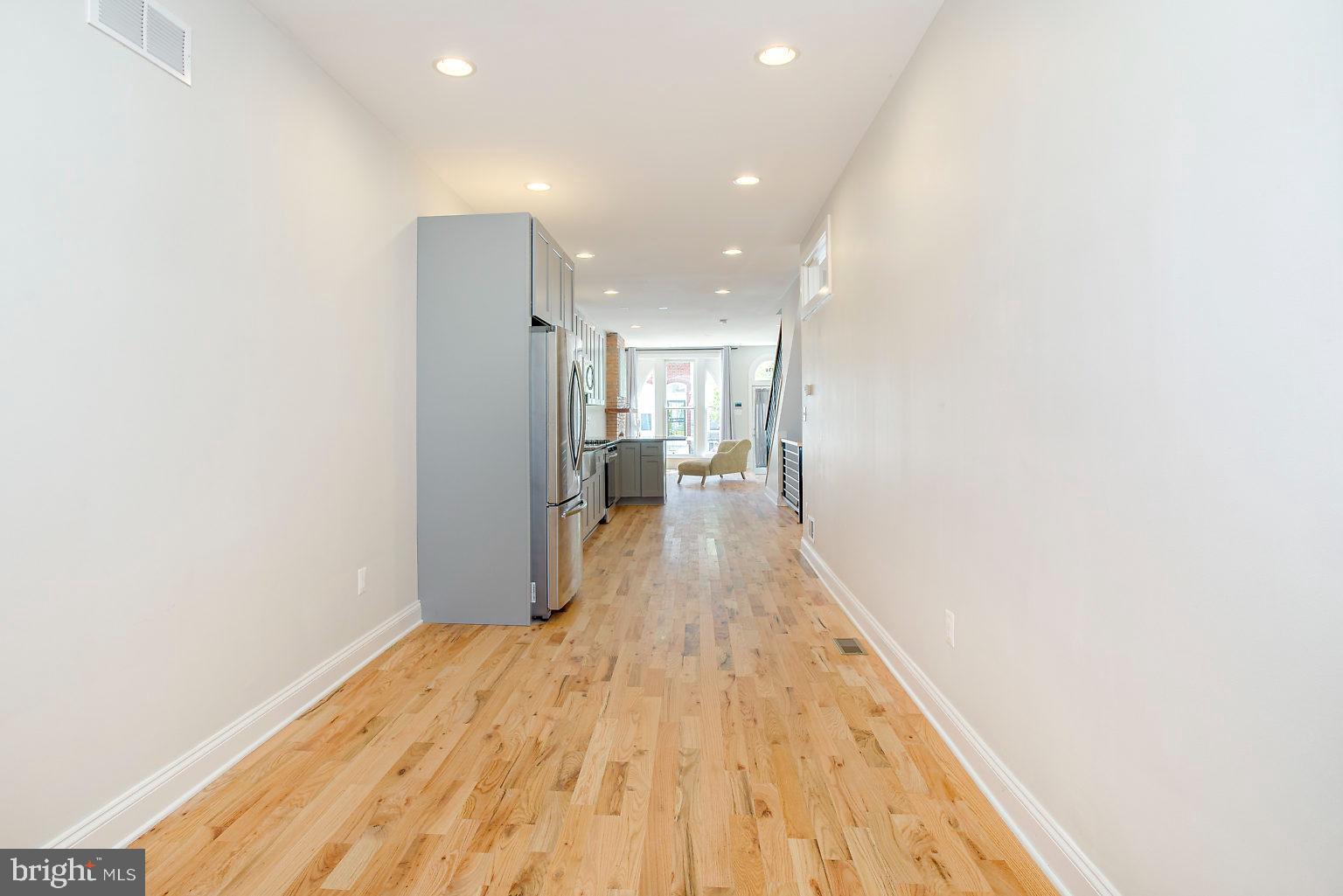 BARCLAY - Residential Lease