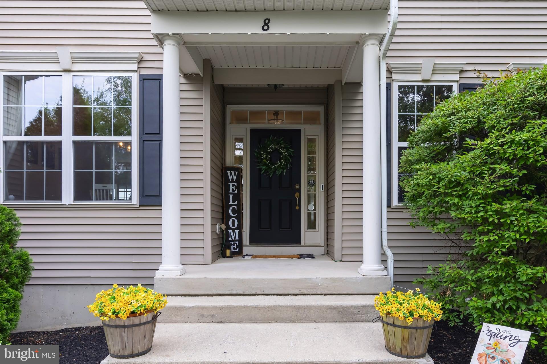 8 WOODFIELD DRIVE