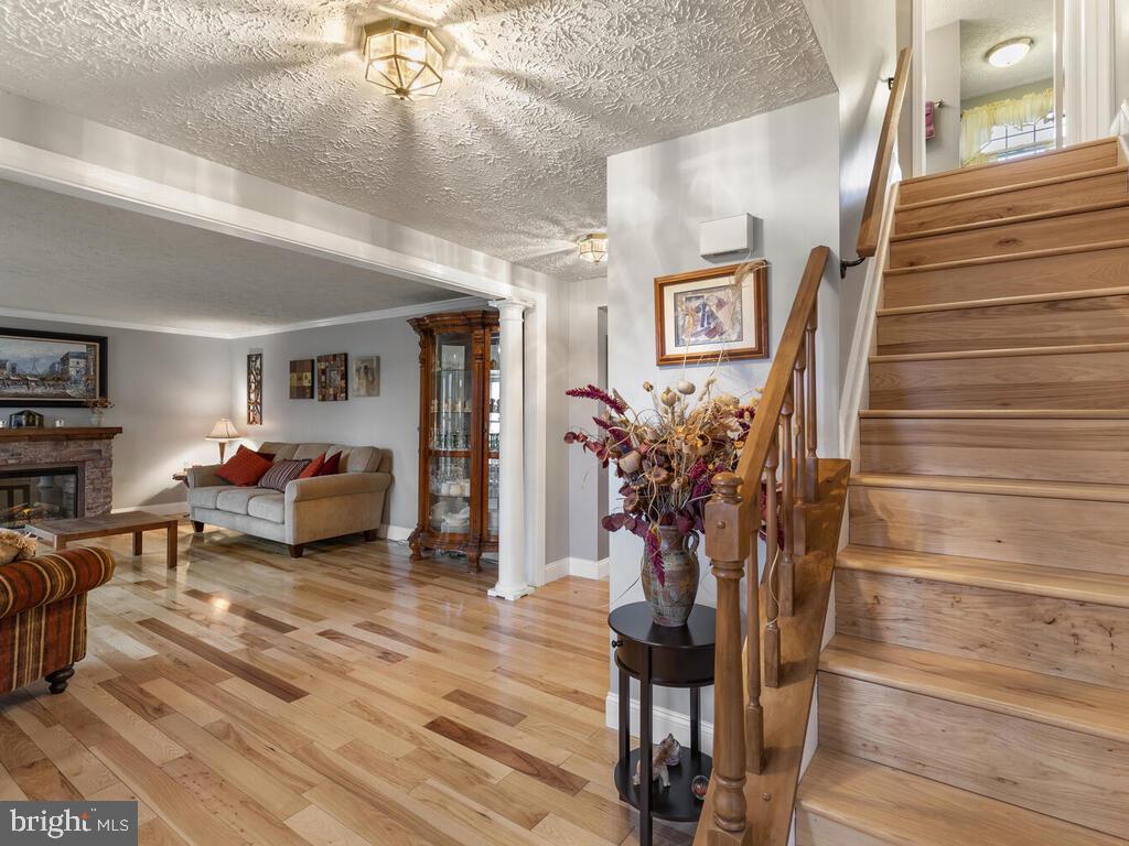 BRIARS ACRES - Residential