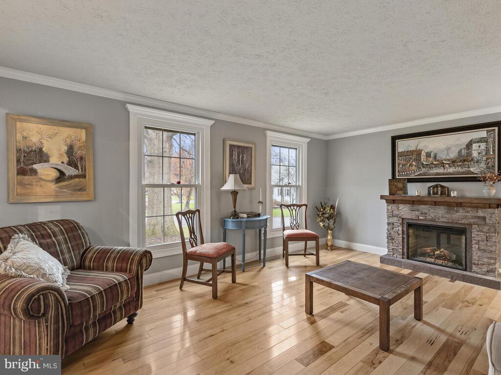 BRIARS ACRES - Residential