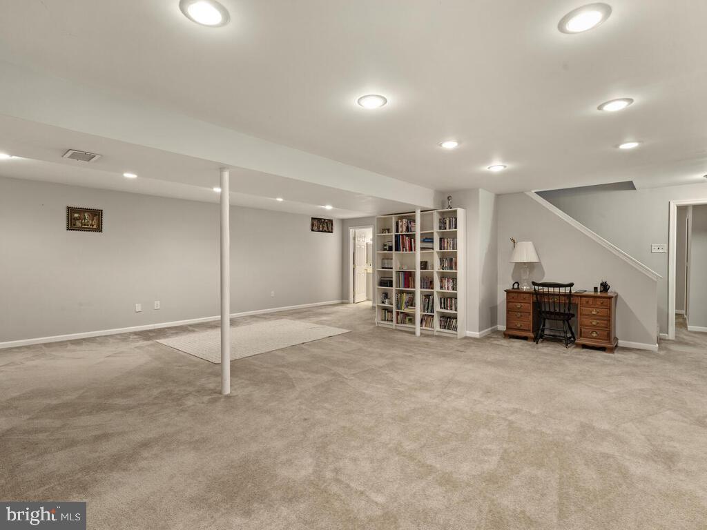 BRIARS ACRES - Residential