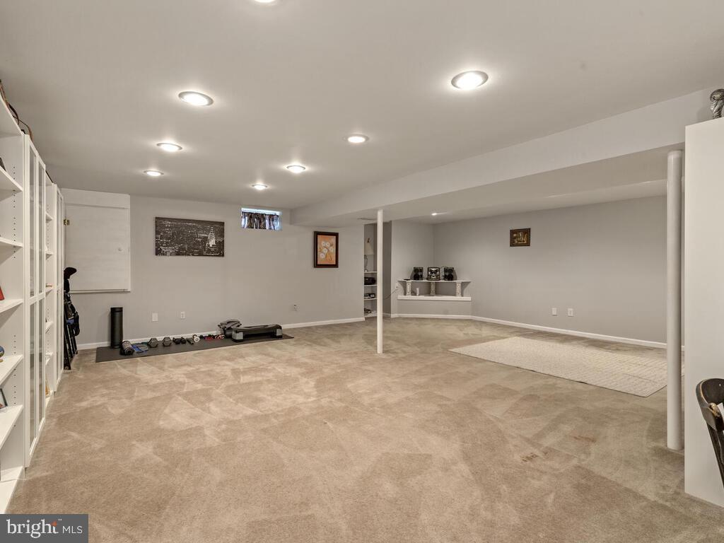 BRIARS ACRES - Residential