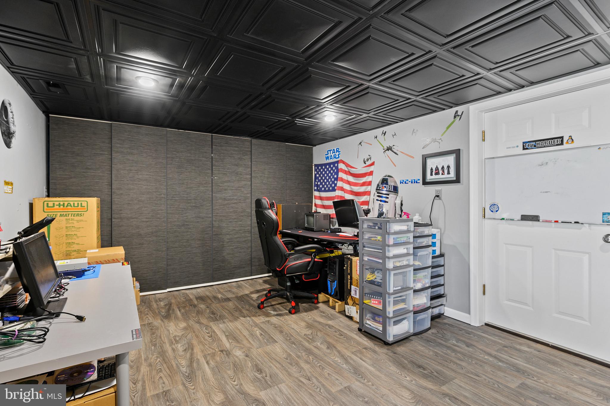 LONGVIEW ON MAGOTHY - Residential