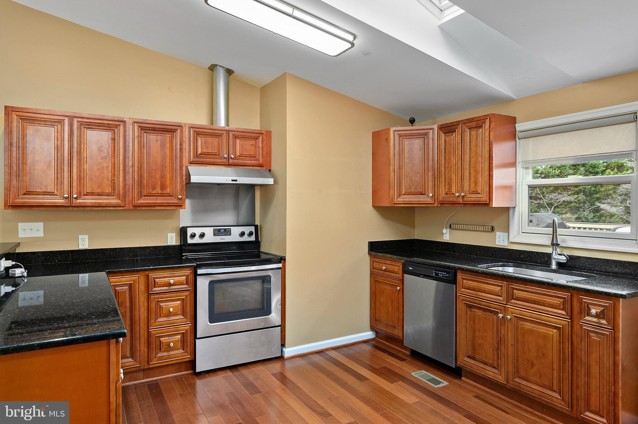 LONGVIEW ON MAGOTHY - Residential