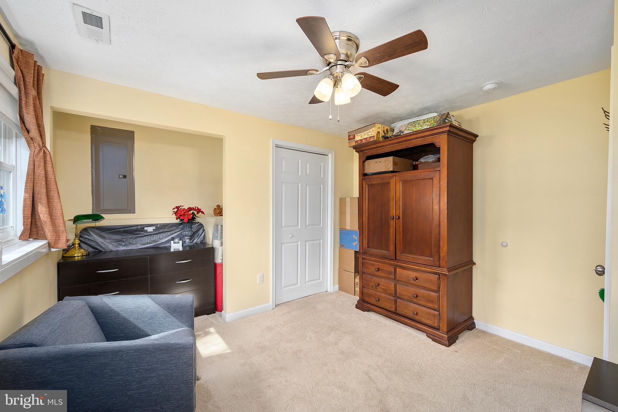 LONGVIEW ON MAGOTHY - Residential