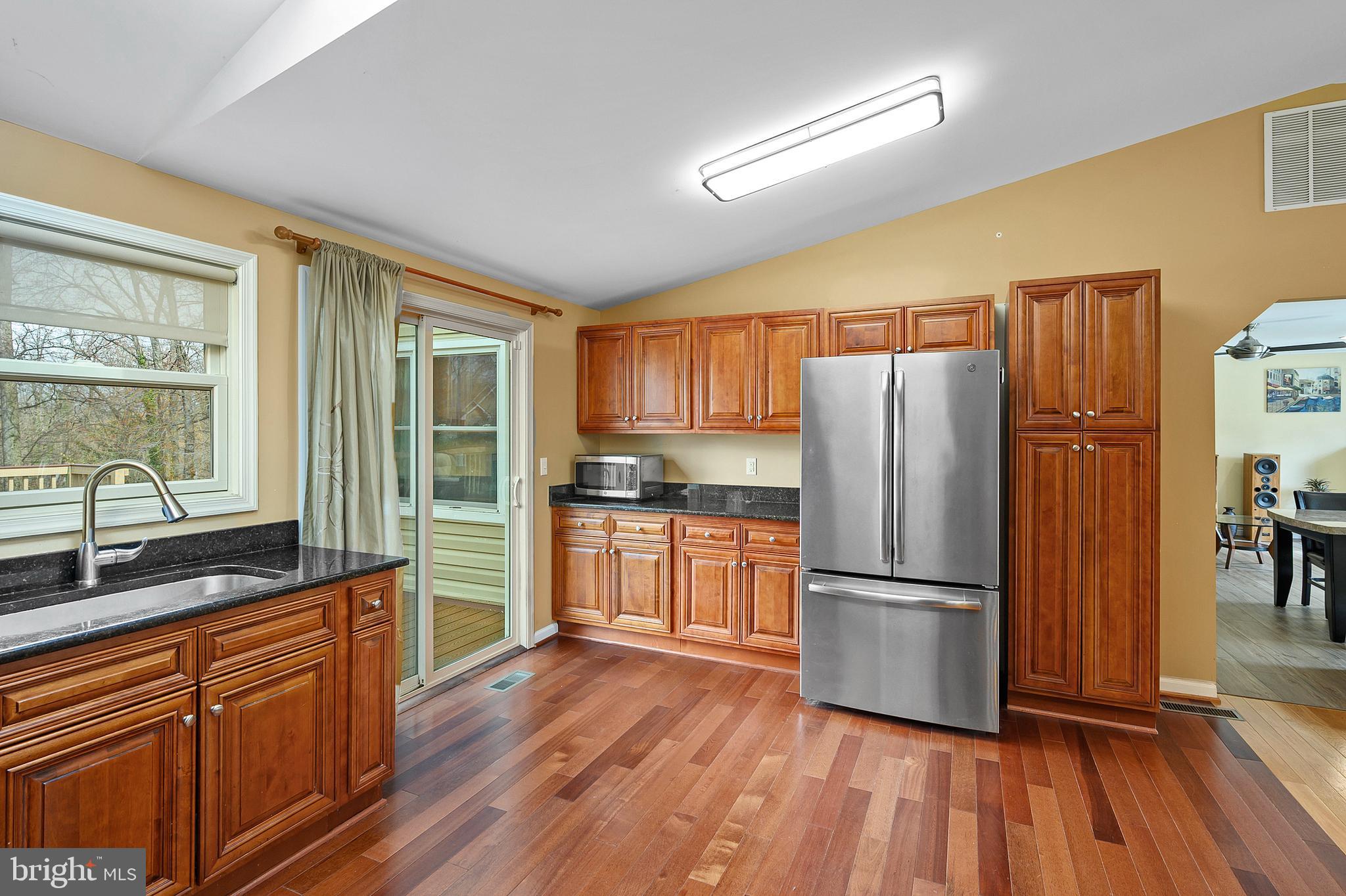 LONGVIEW ON MAGOTHY - Residential