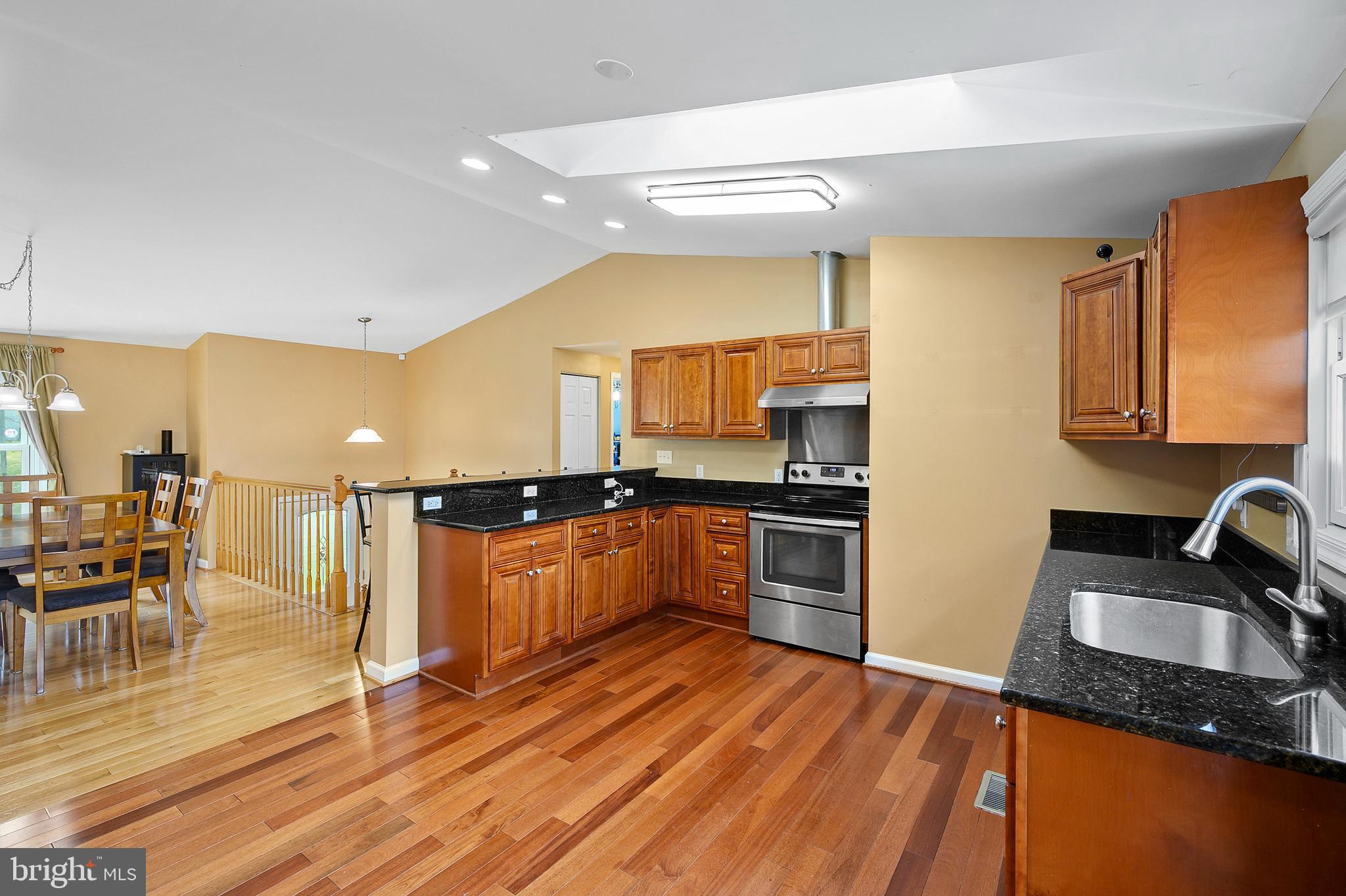 LONGVIEW ON MAGOTHY - Residential