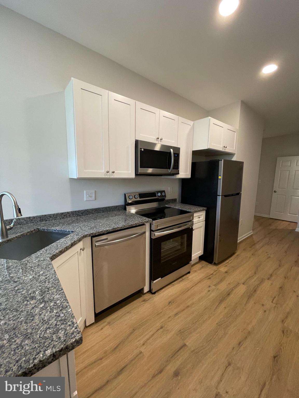 BROADWAY EAST - Residential Lease