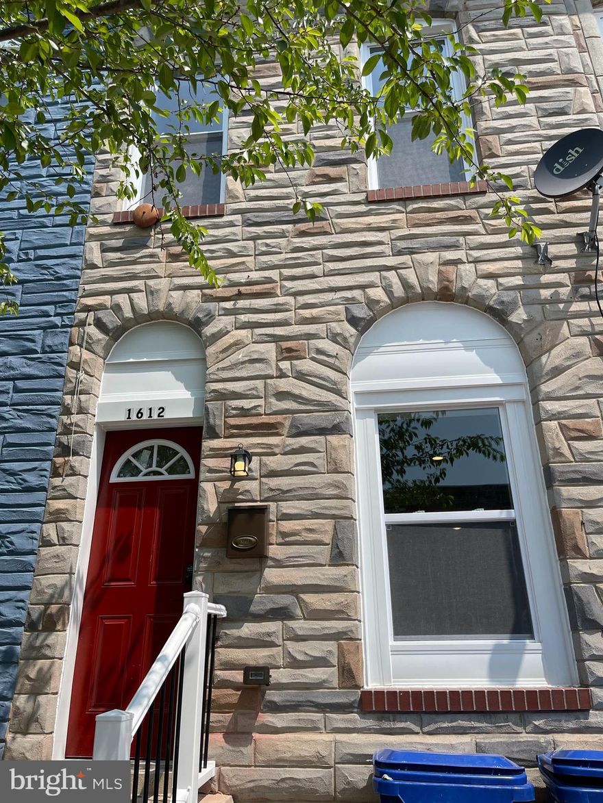 Spacious 4 bedroom, 2.5 bathroom property that has been totally renovated. New kitchen, all new stainless steel appliances, washer and dryer. Hardwood floors throughout. Conveniently located near Johns Hopkins Hospital, downtown inner harbor, public transportation, area attractions & shopping.