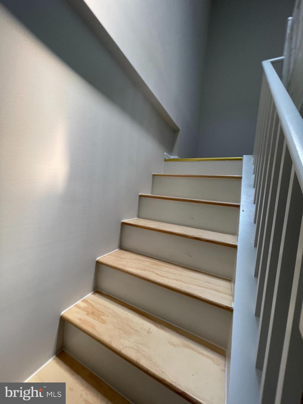 BROADWAY EAST - Residential Lease