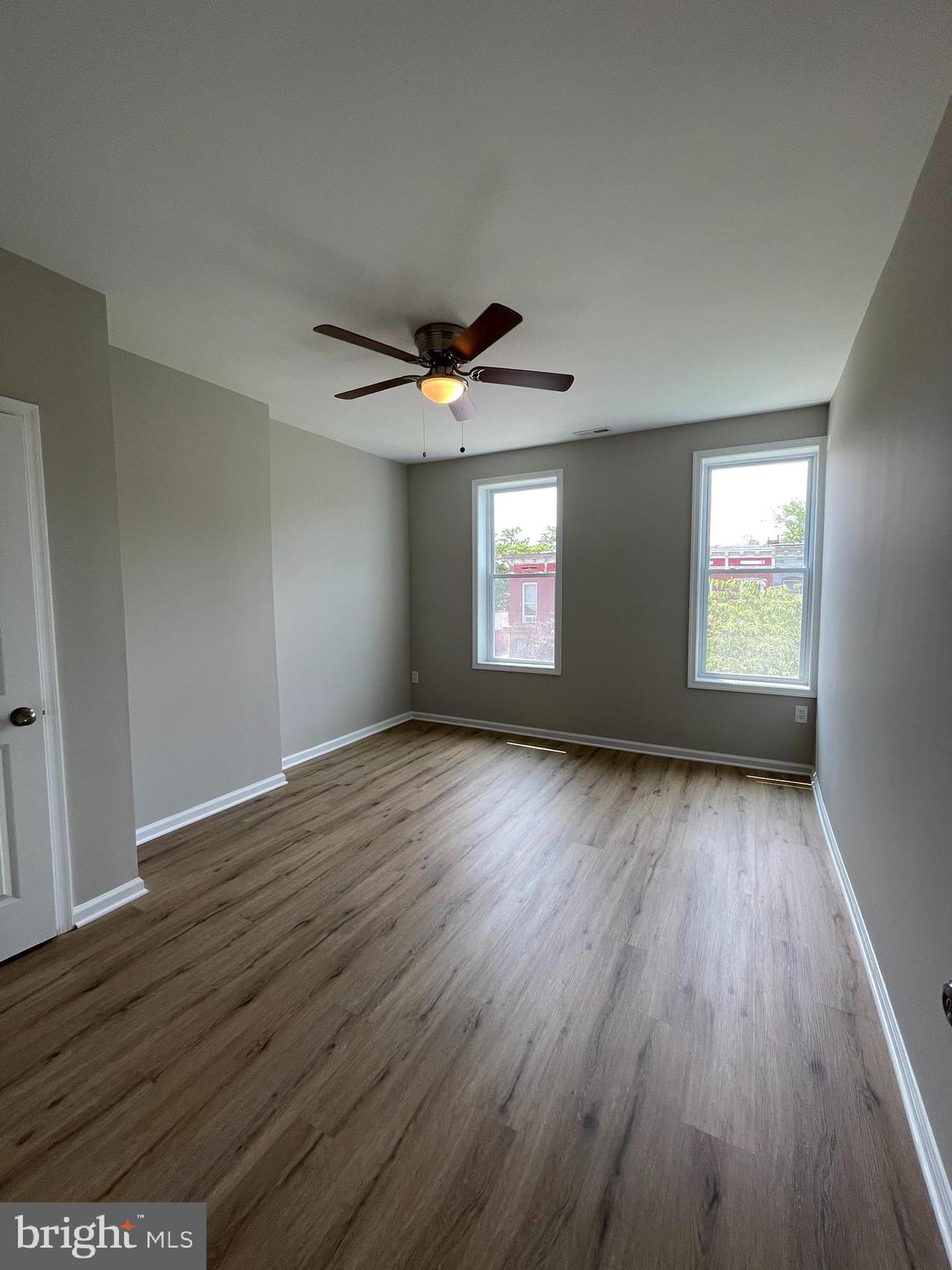 BROADWAY EAST - Residential Lease