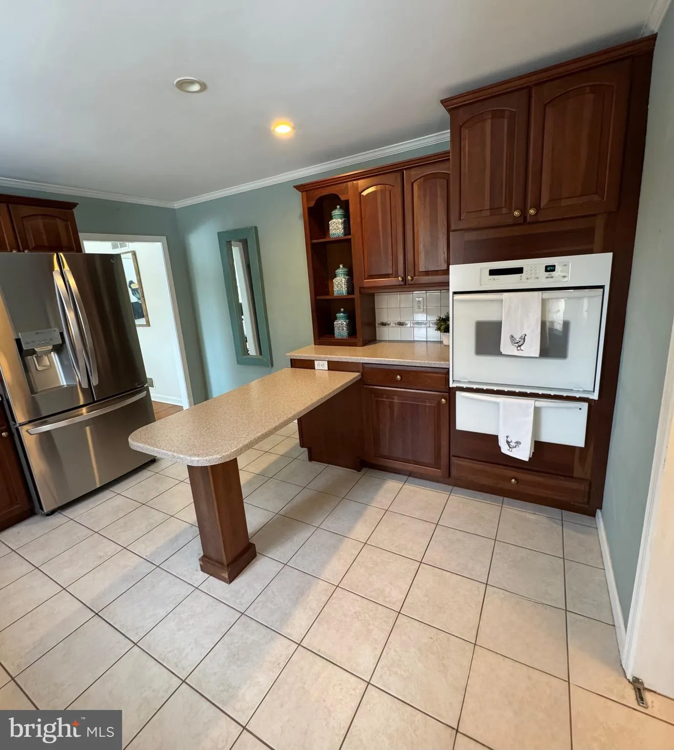 Berwyn, Pennsylvania 19312, United States, 4 Bedrooms Bedrooms, ,3 BathroomsBathrooms,Residential,Pending,17653