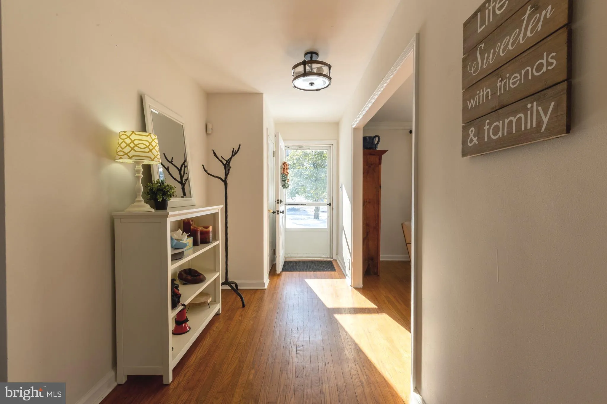 Berwyn, Pennsylvania 19312, United States, 4 Bedrooms Bedrooms, ,3 BathroomsBathrooms,Residential,Pending,17653