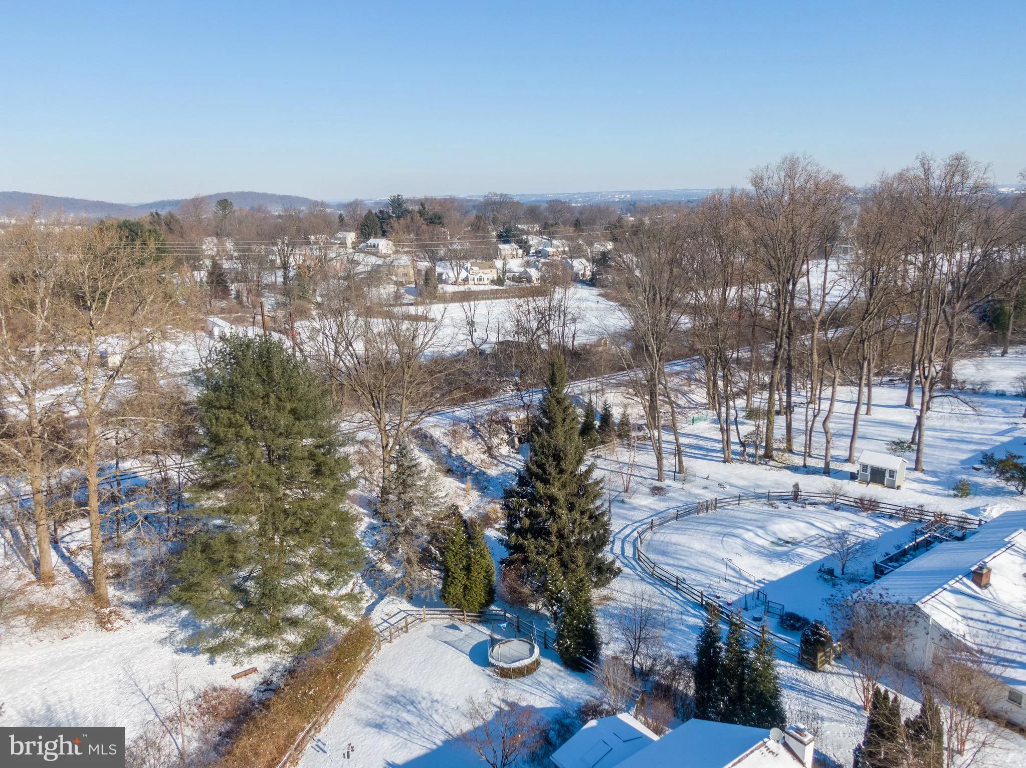 Berwyn, Pennsylvania 19312, United States, 4 Bedrooms Bedrooms, ,3 BathroomsBathrooms,Residential,Pending,17653