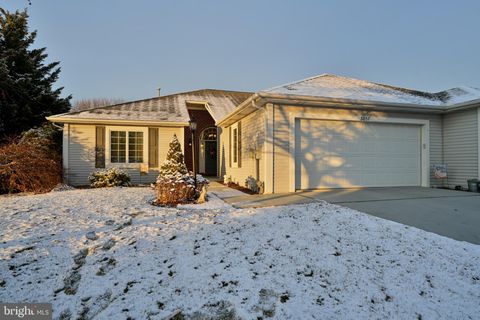 Townhouse For Sale - 3857 Alfalfa Lane Ln<br/> FAYETTEVILLE, PA 17222