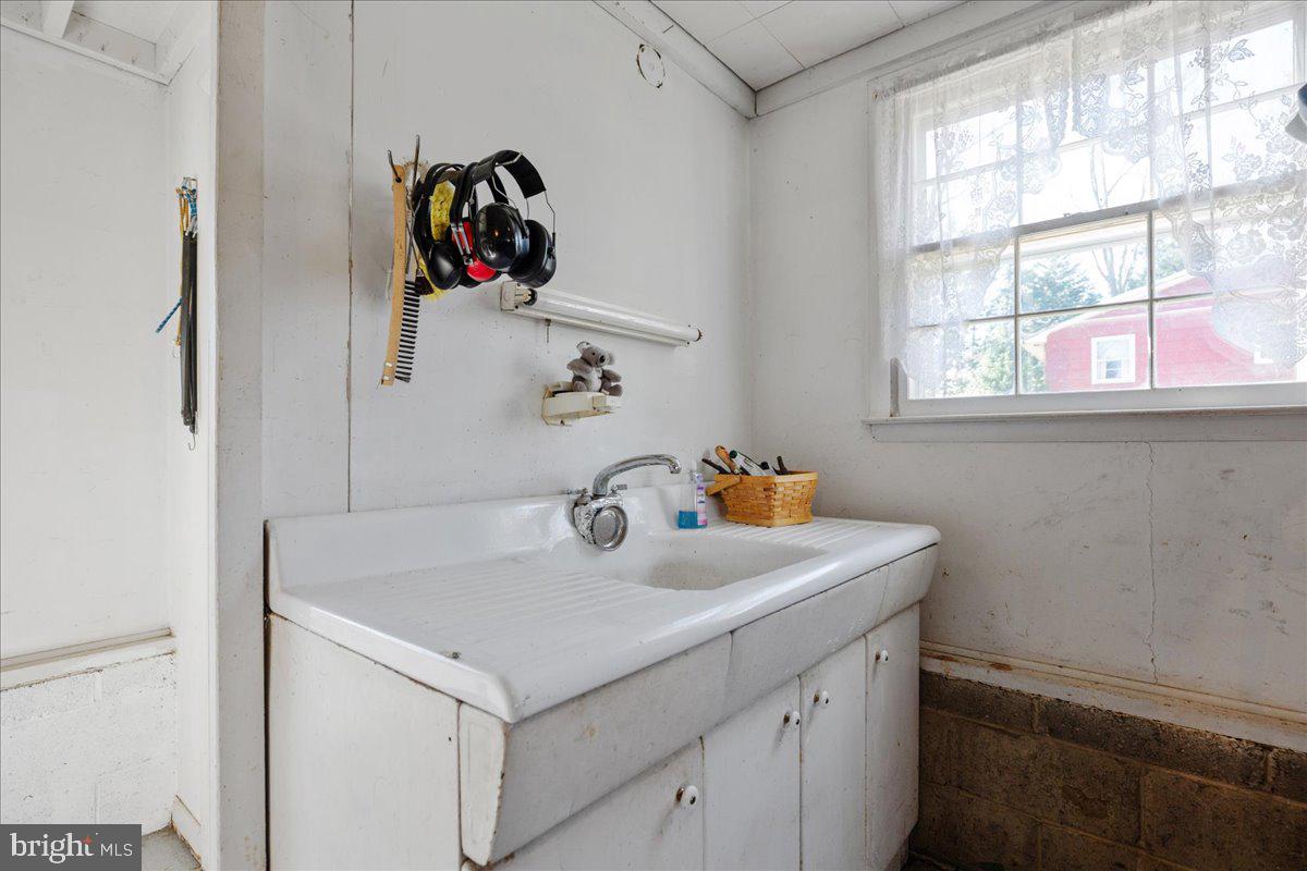 SYLVAN VIEW ON MAGOTHY - Residential