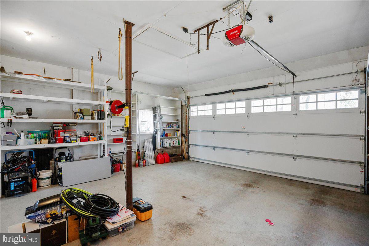 SYLVAN VIEW ON MAGOTHY - Residential