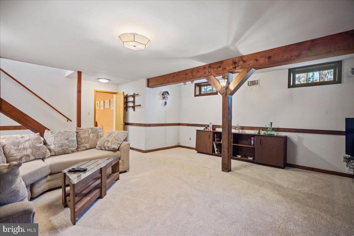 SYLVAN VIEW ON MAGOTHY - Residential