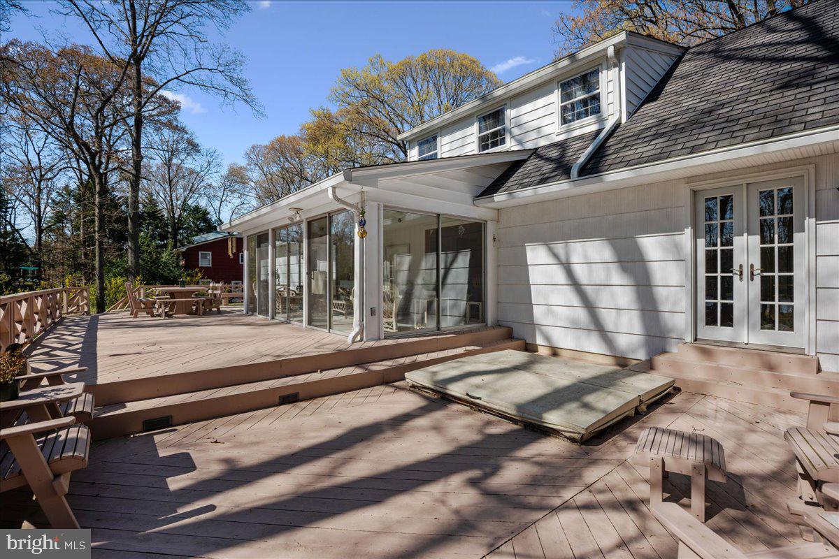 SYLVAN VIEW ON MAGOTHY - Residential