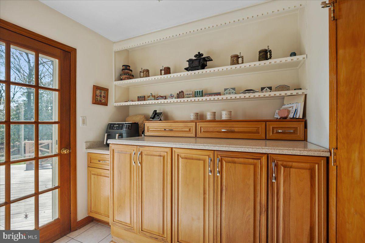 SYLVAN VIEW ON MAGOTHY - Residential