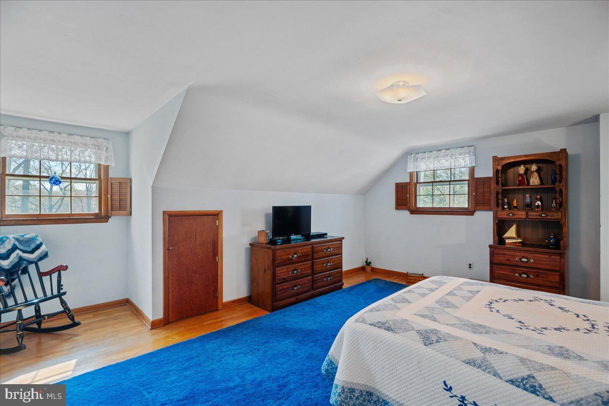 SYLVAN VIEW ON MAGOTHY - Residential