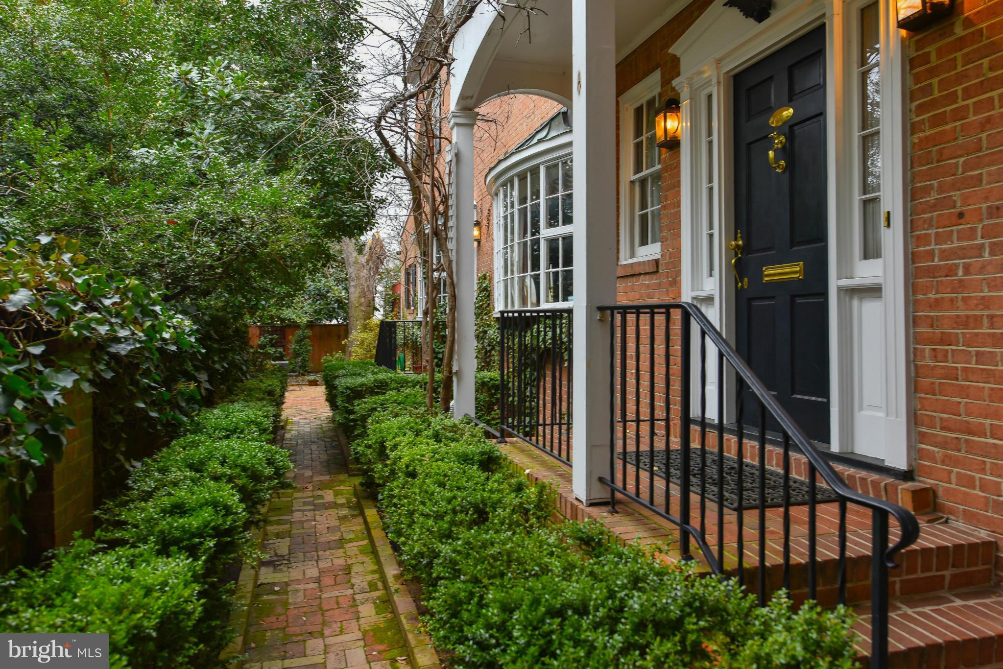 OLD TOWN - Residential