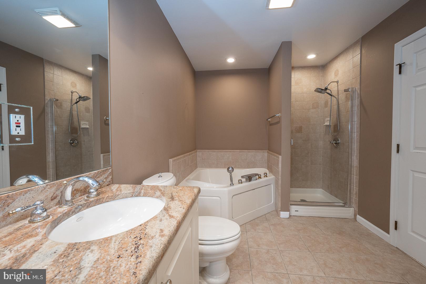 PASSYUNK SQUARE - Residential