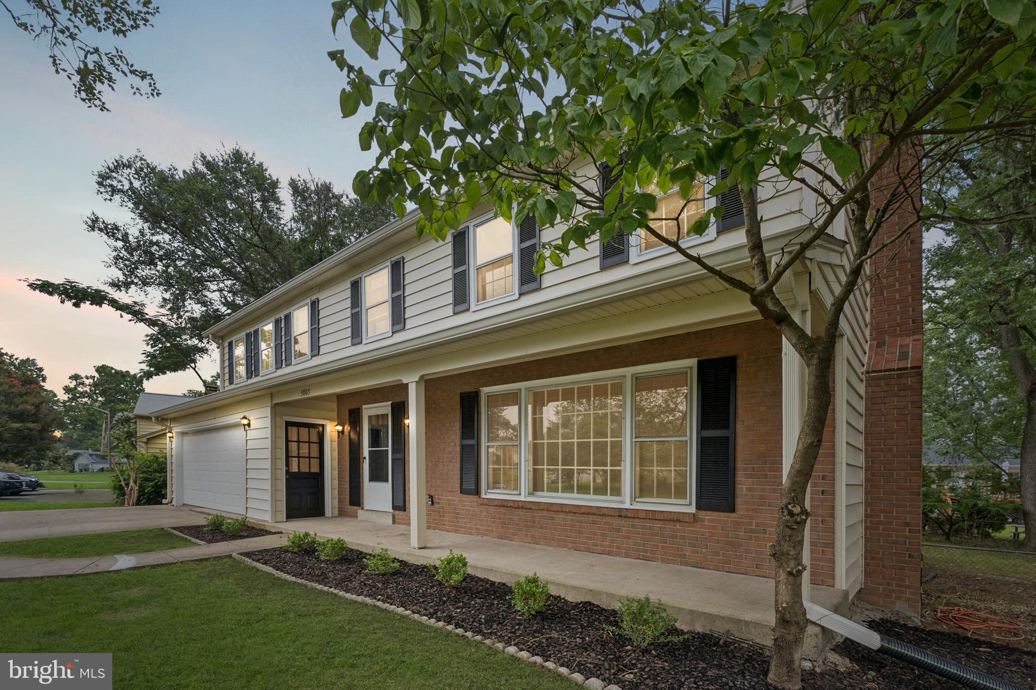 5803 SUNDERLAND COURT