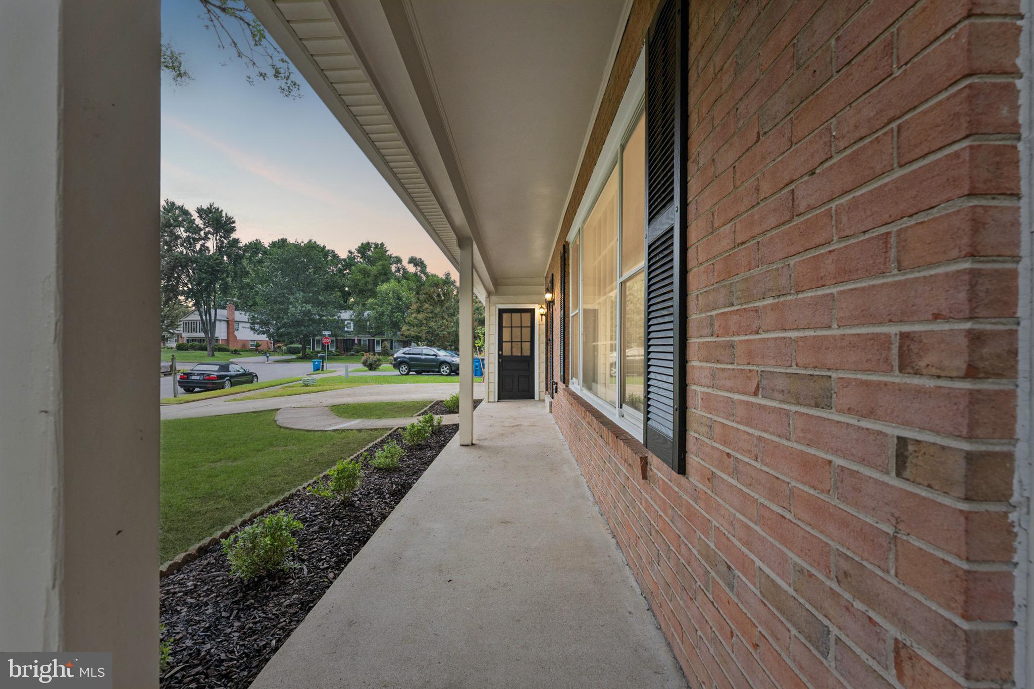 5803 SUNDERLAND COURT