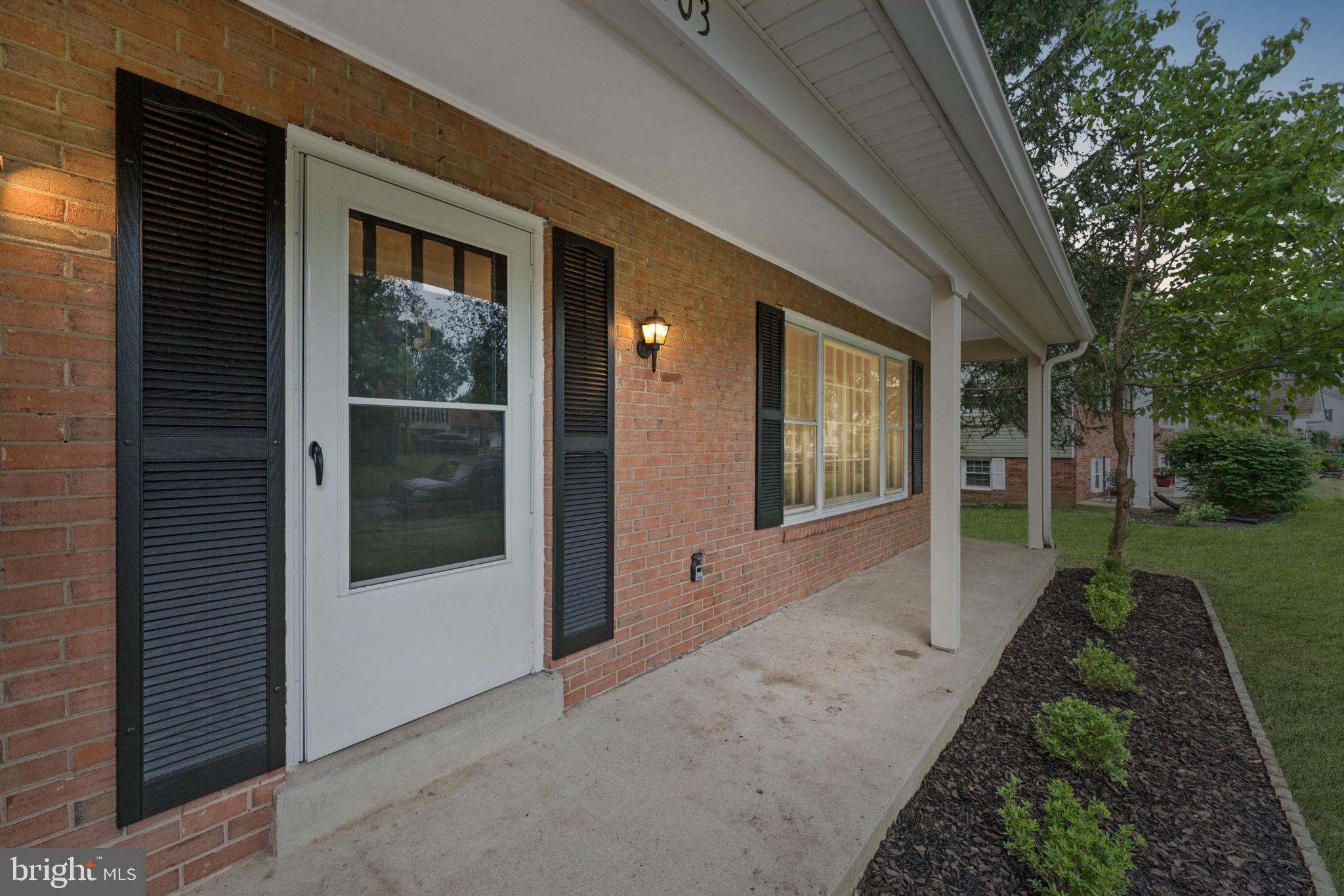 5803 SUNDERLAND COURT