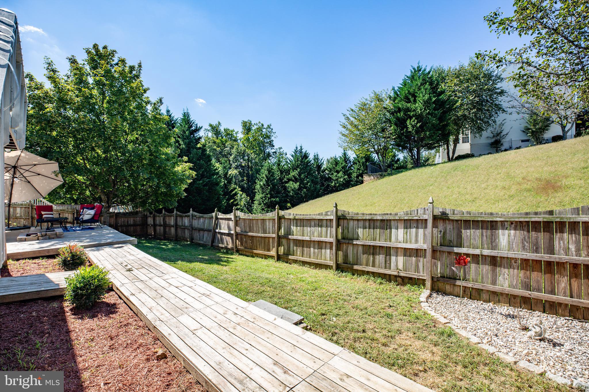 HAMPTON OAKS - Residential