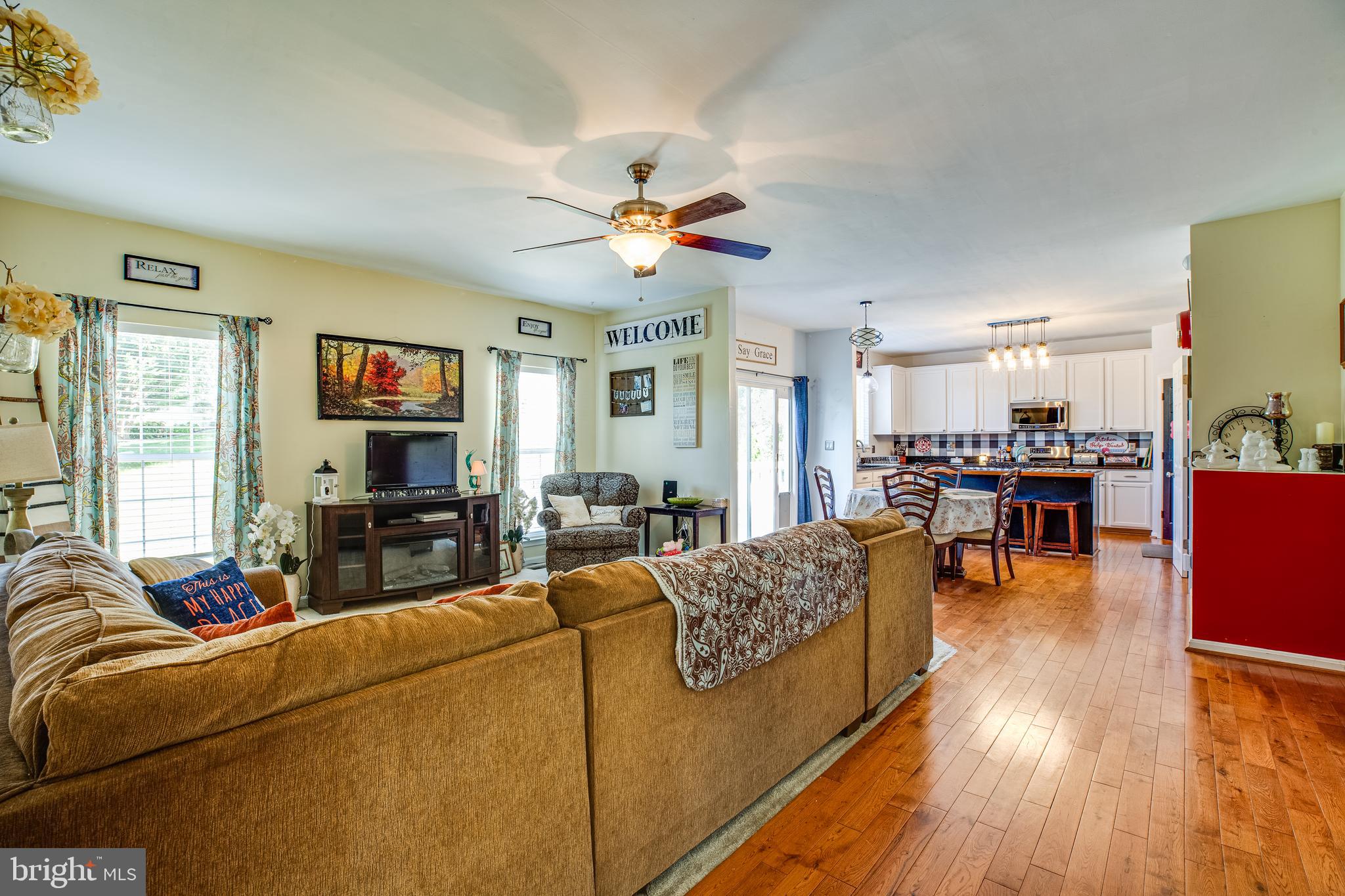 HAMPTON OAKS - Residential