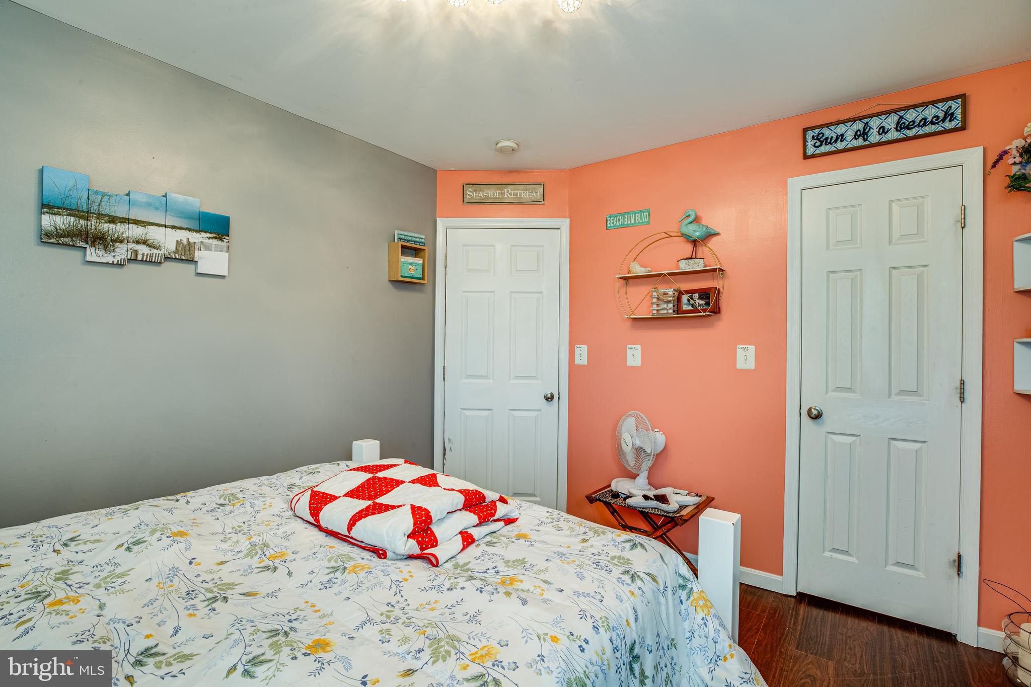 HAMPTON OAKS - Residential