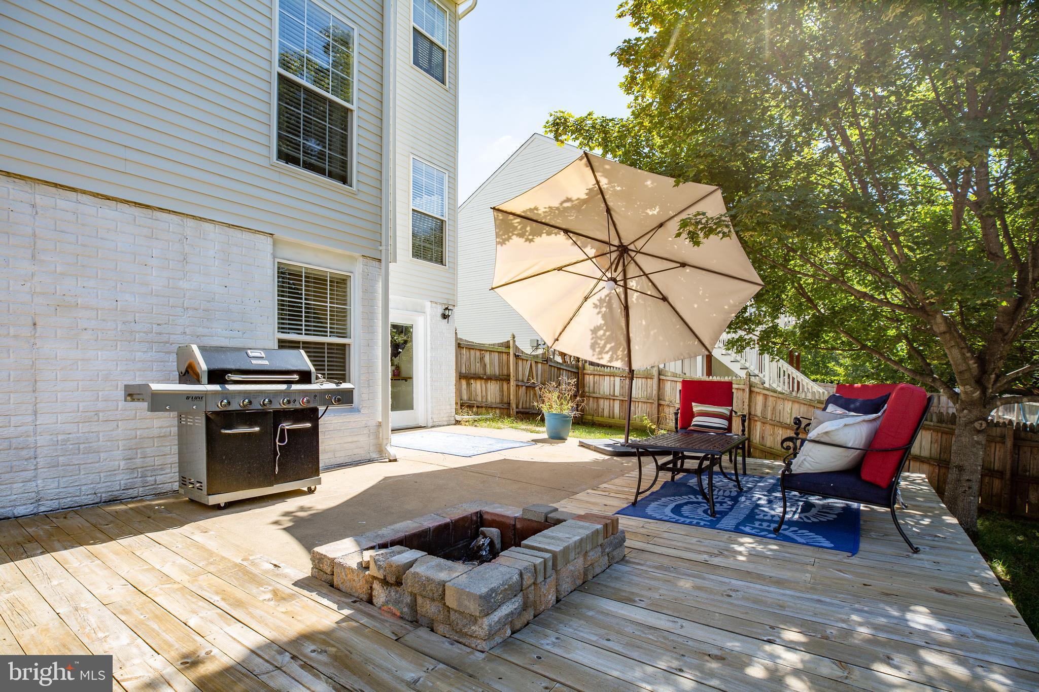 HAMPTON OAKS - Residential