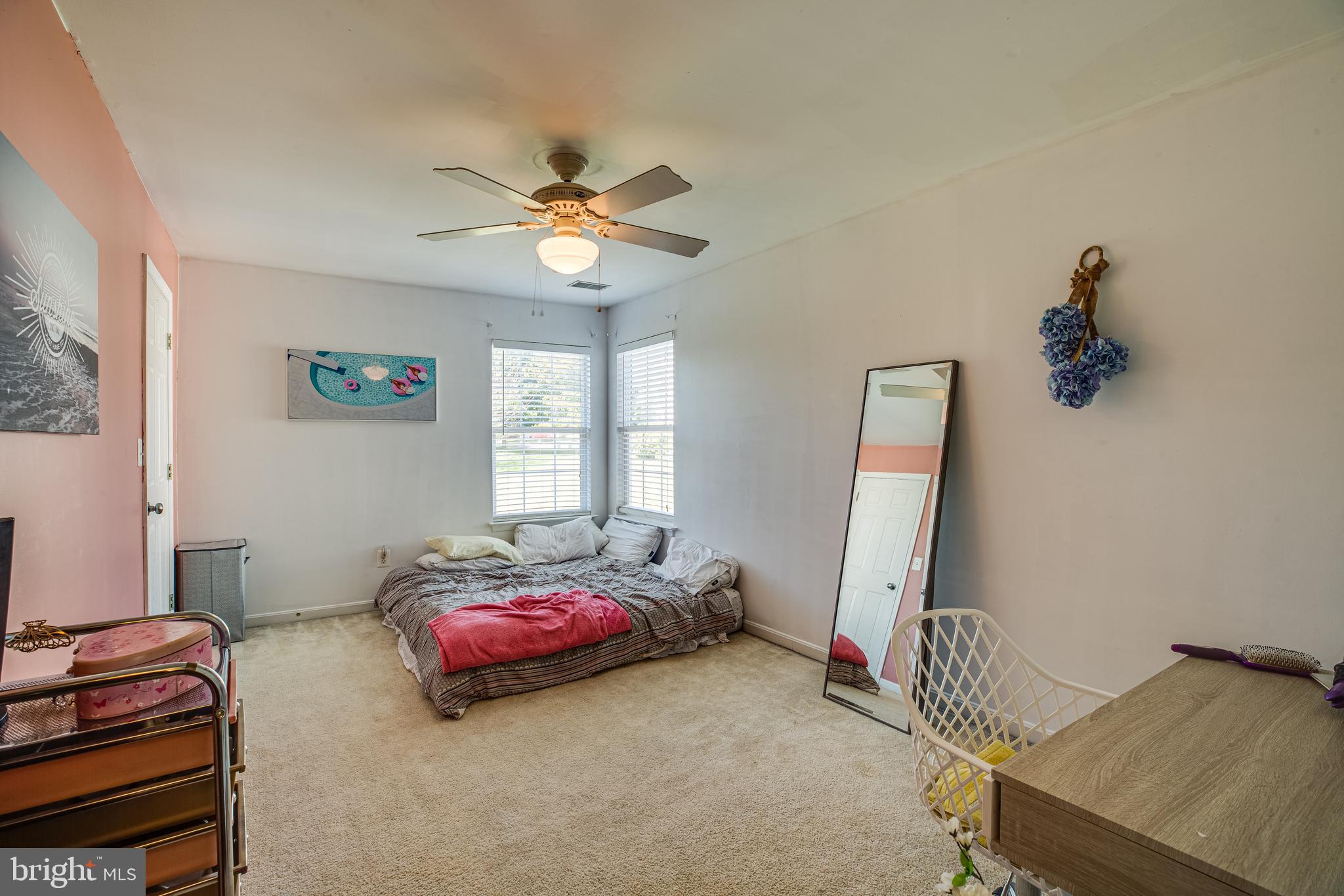 HAMPTON OAKS - Residential