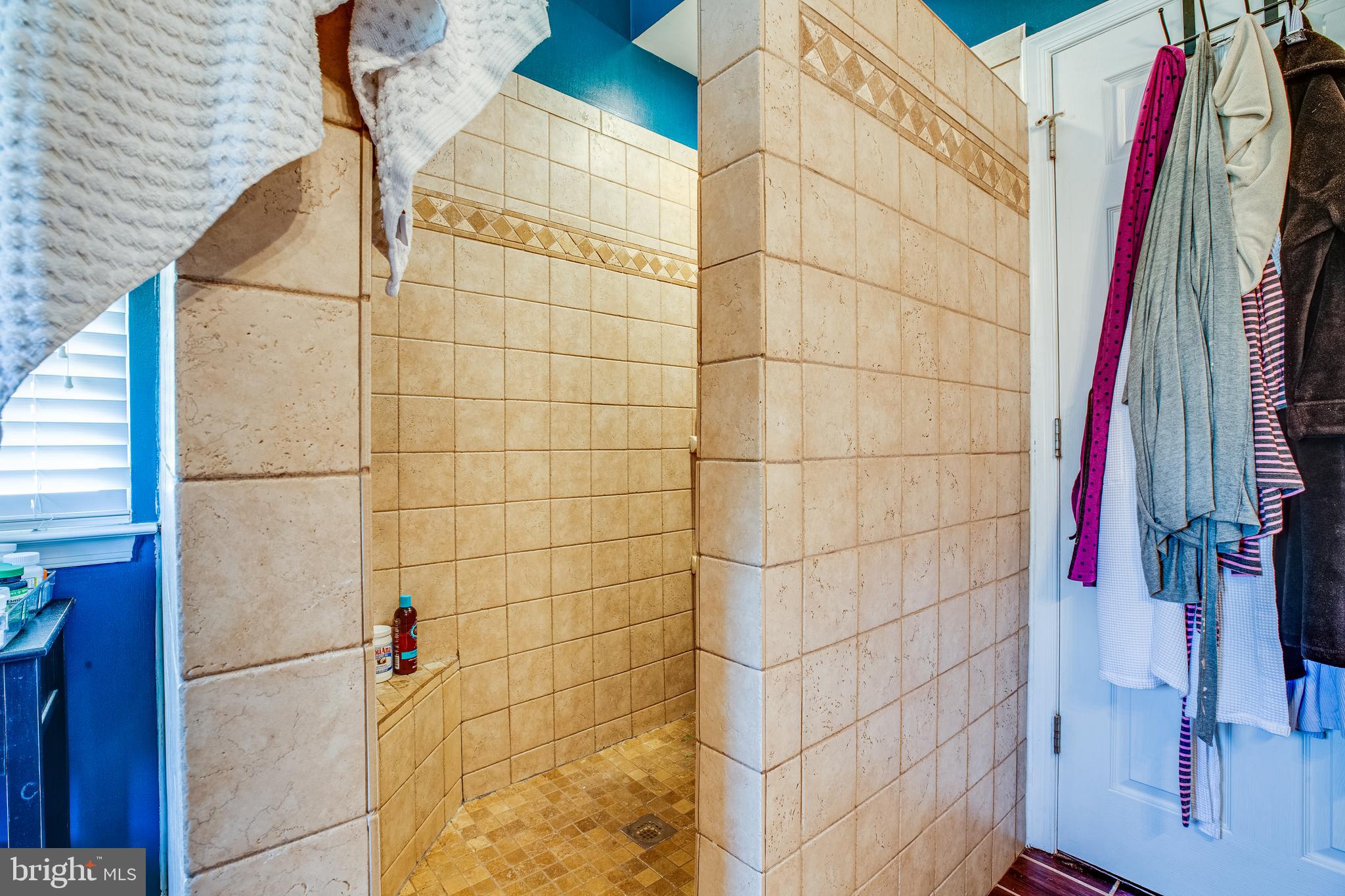 HAMPTON OAKS - Residential