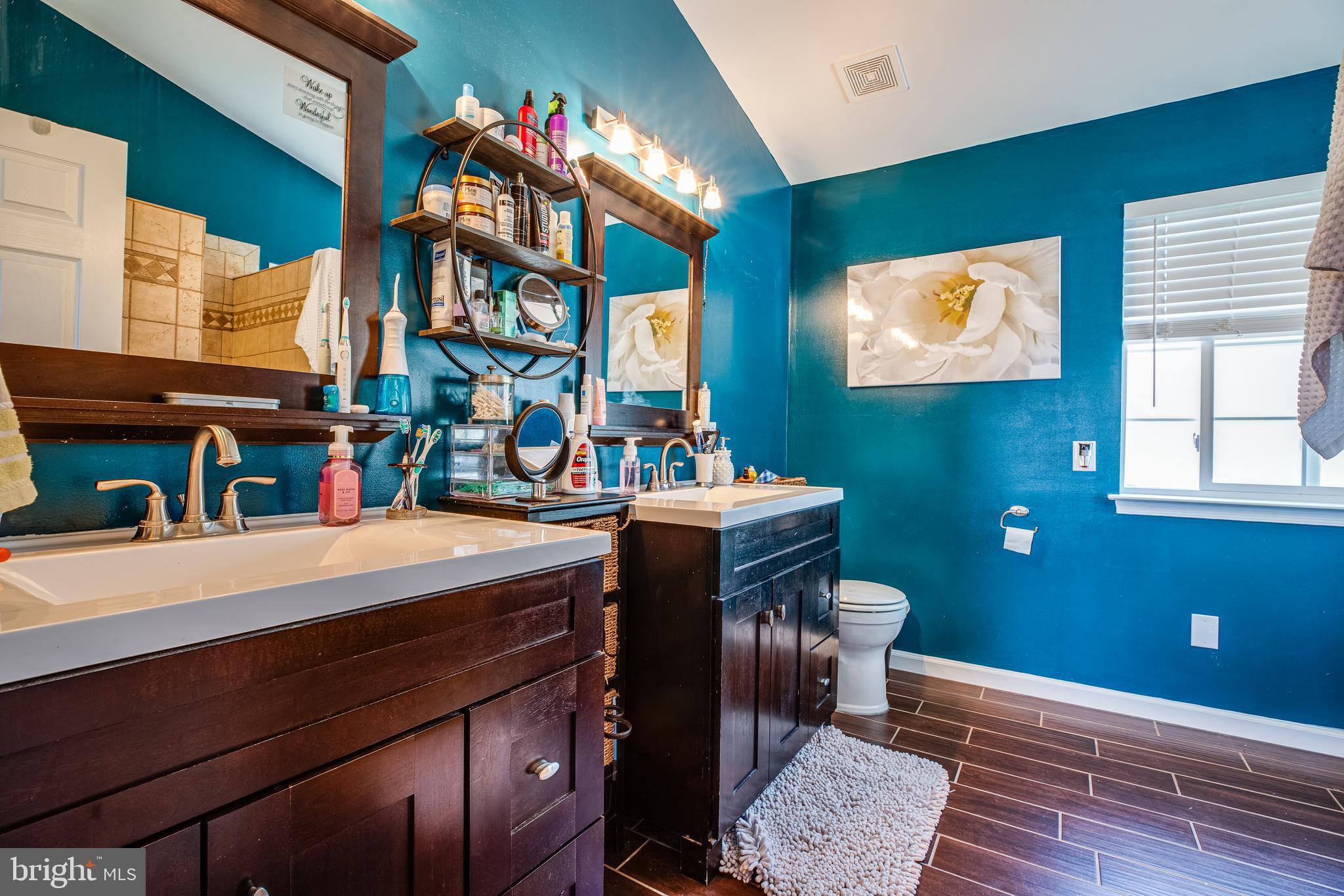 HAMPTON OAKS - Residential