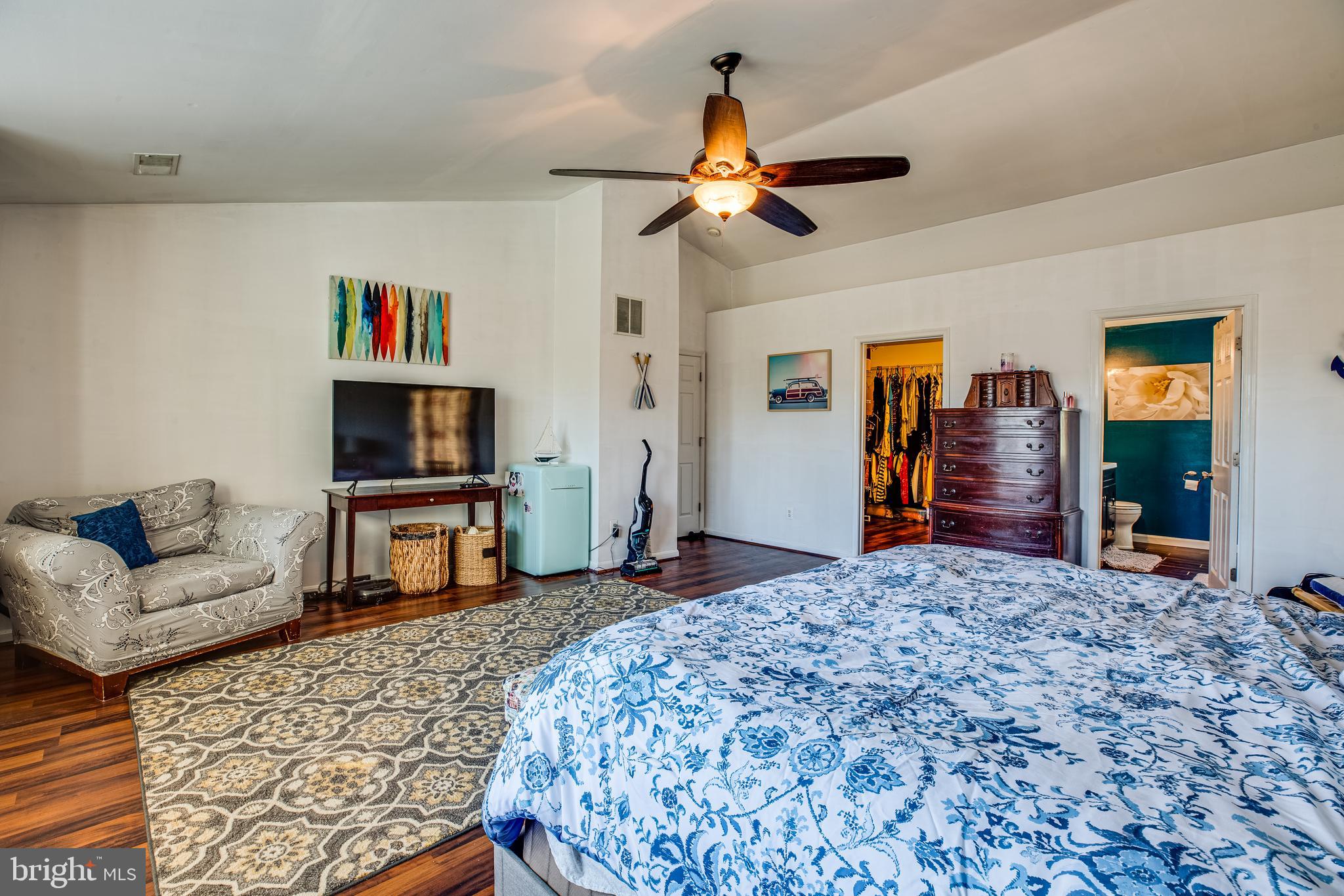 HAMPTON OAKS - Residential