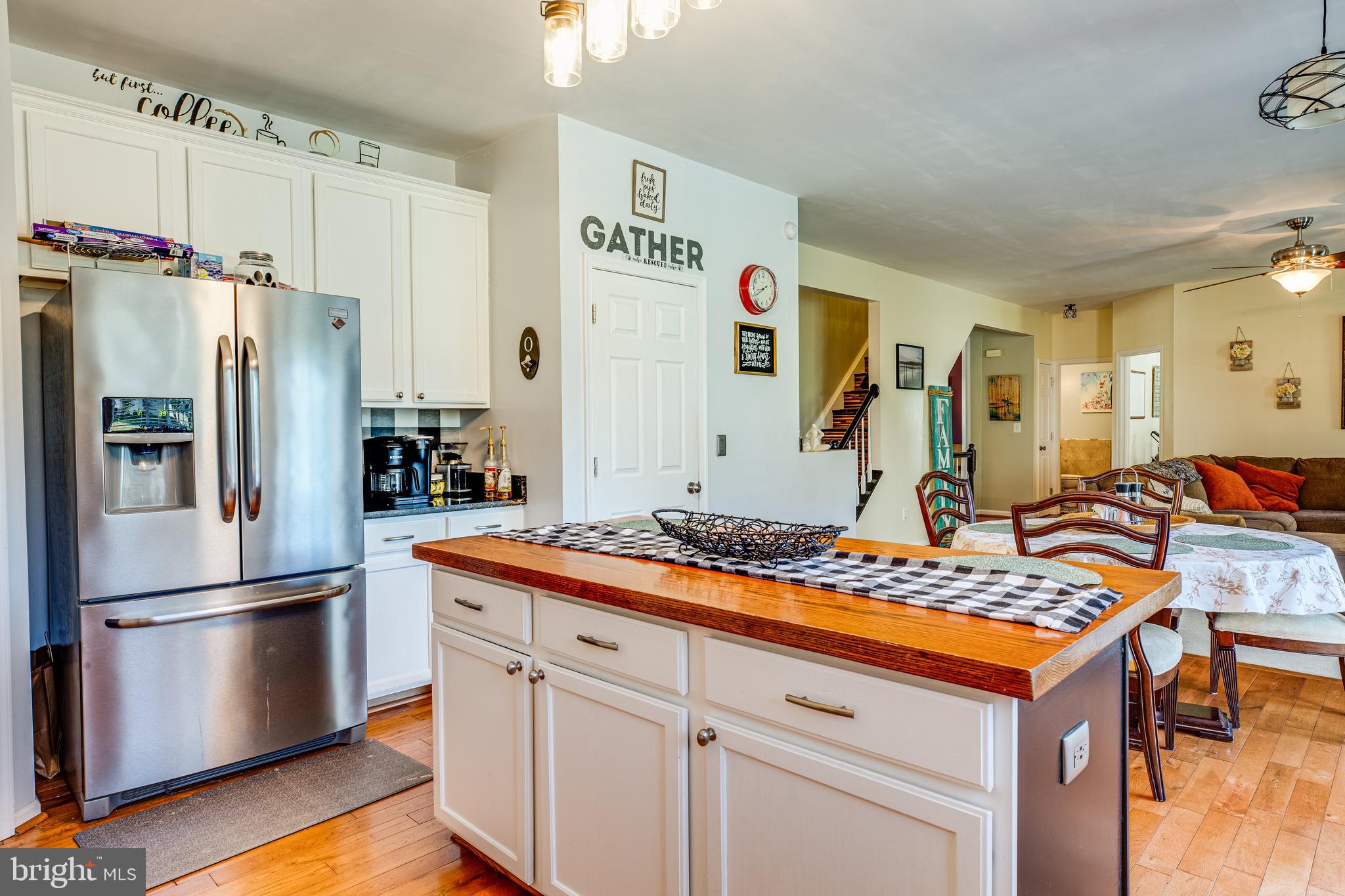 HAMPTON OAKS - Residential