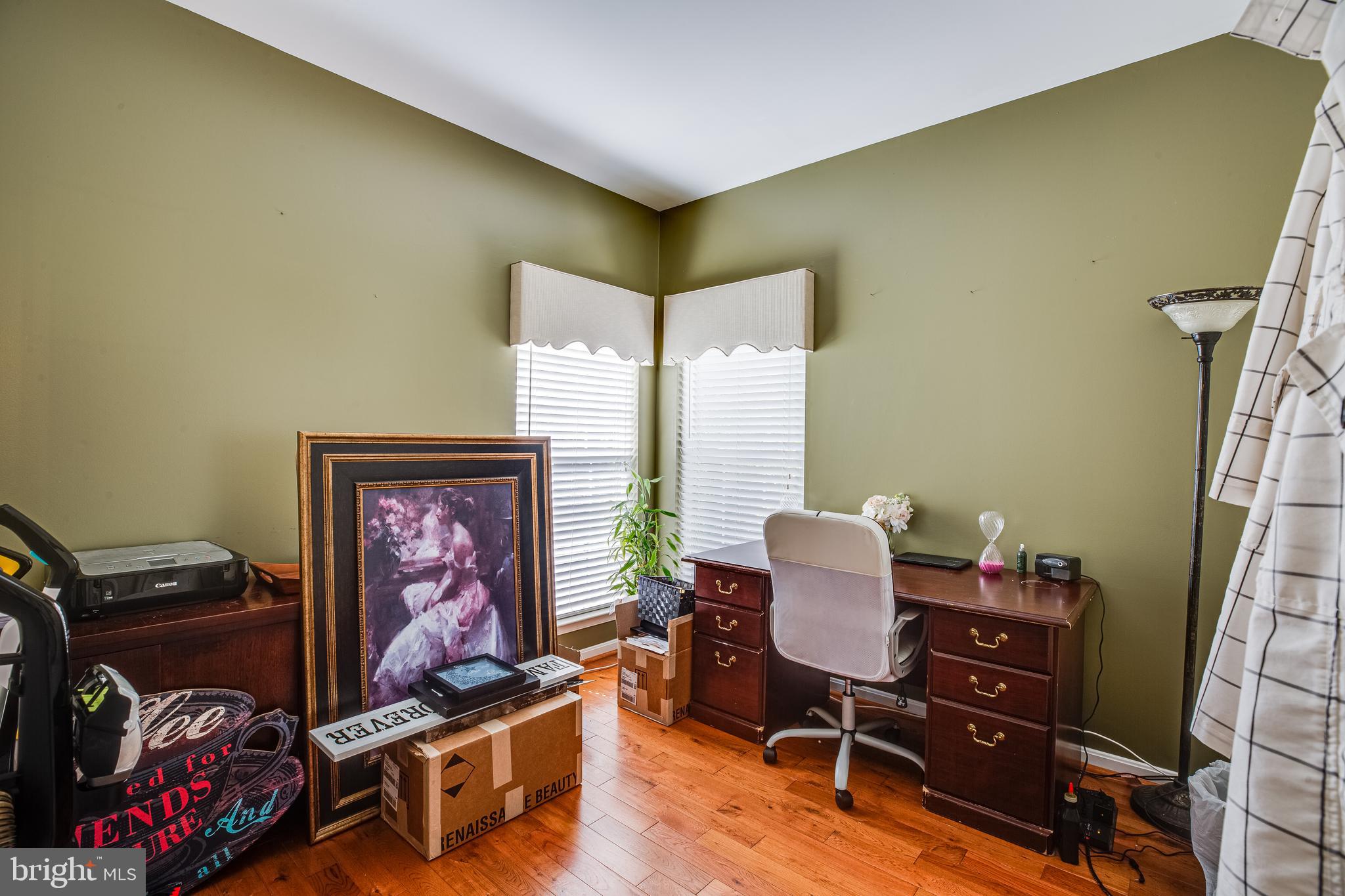 HAMPTON OAKS - Residential