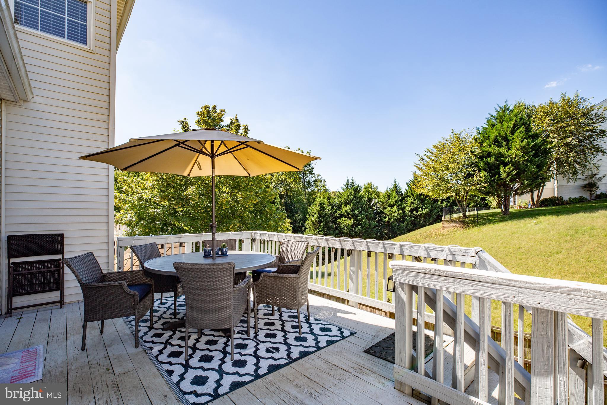 HAMPTON OAKS - Residential