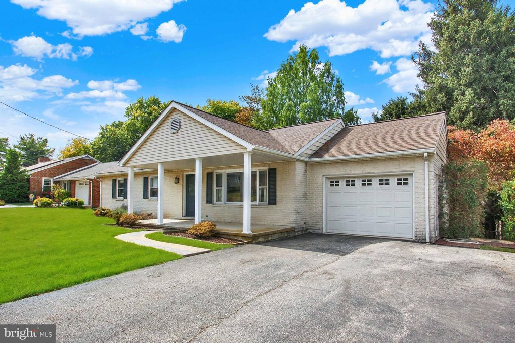 Photo of 1008 Marietta Avenue, HANOVER, PA 17331 (MLS # PAYK2089196)