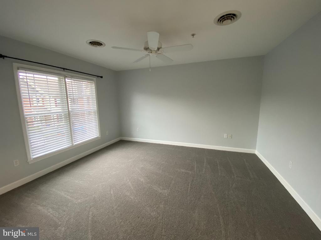 EASTON CLUB - Residential Lease