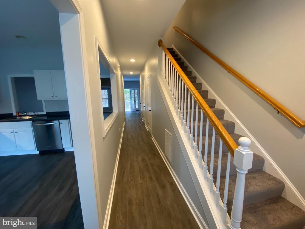 EASTON CLUB - Residential Lease