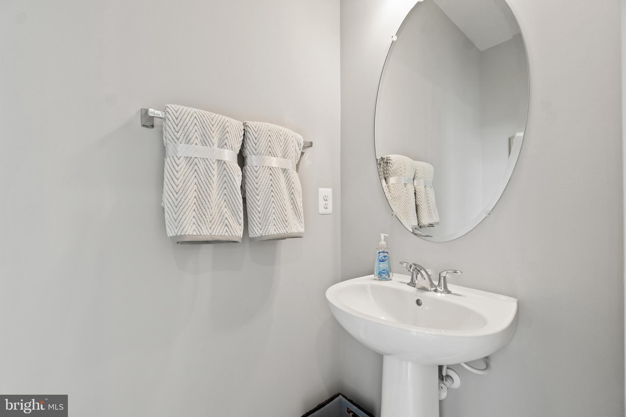 PRESIDENTS POINTE - Residential