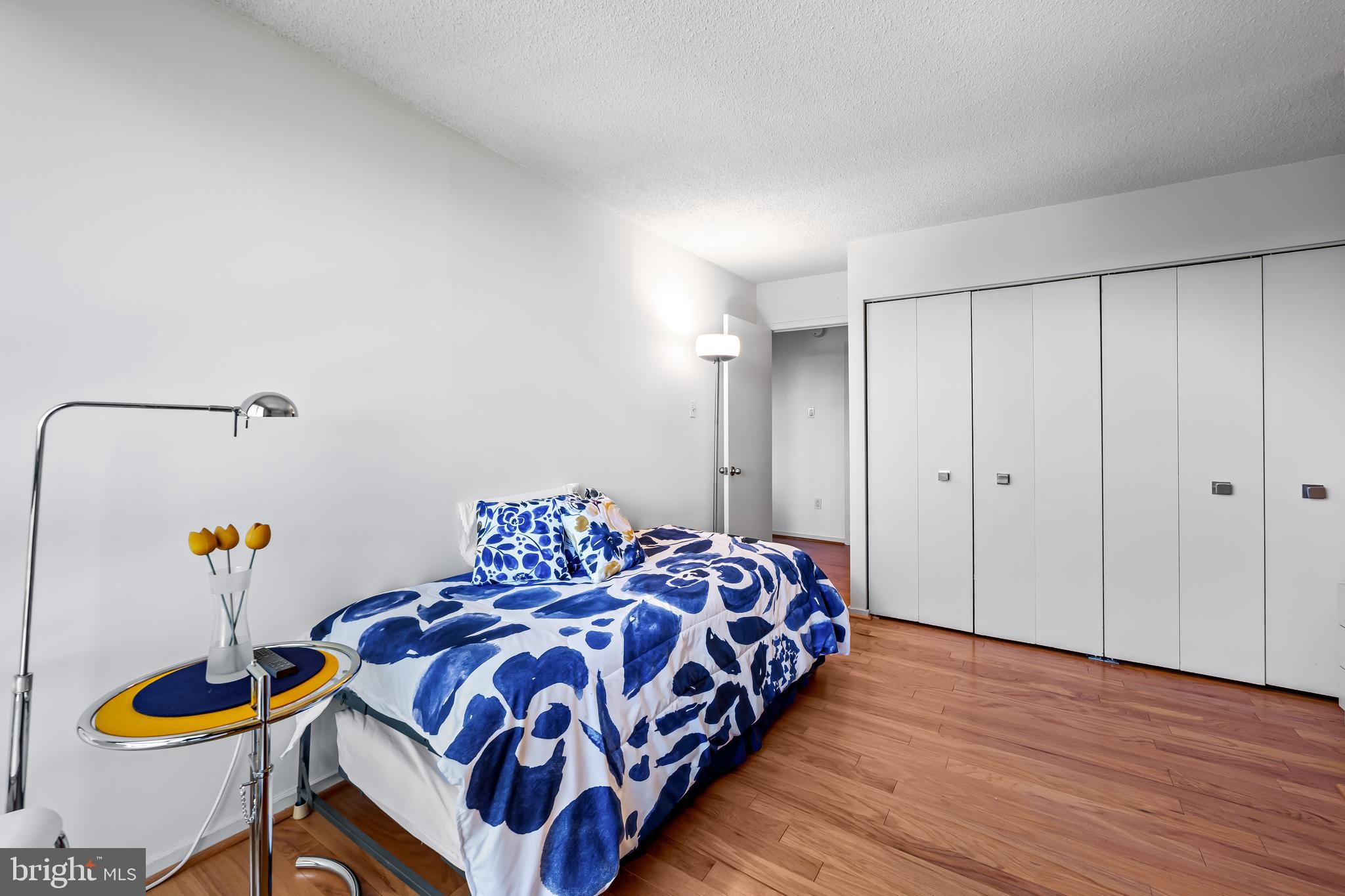 WINTHROP HOUSE - Residential