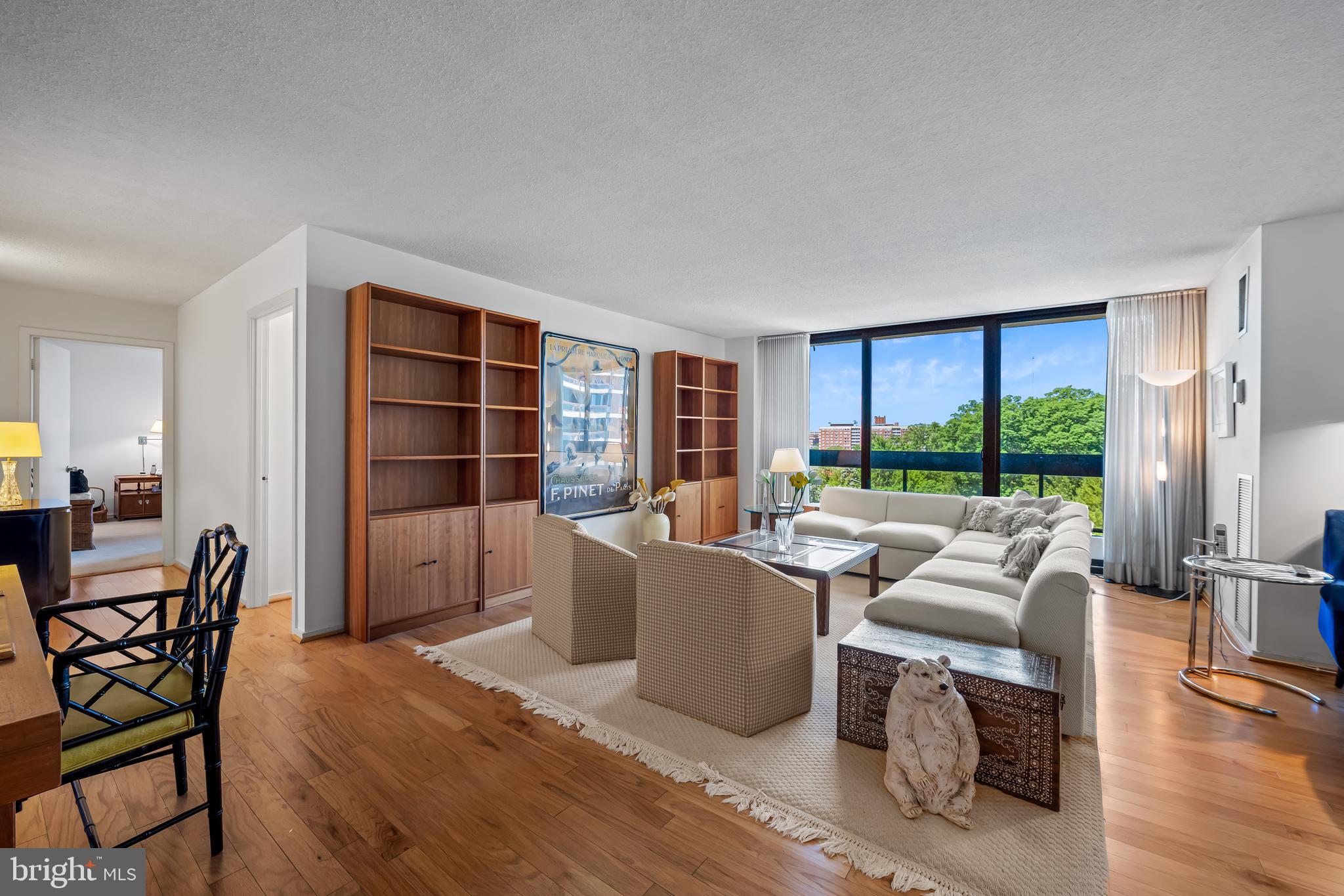 WINTHROP HOUSE - Residential