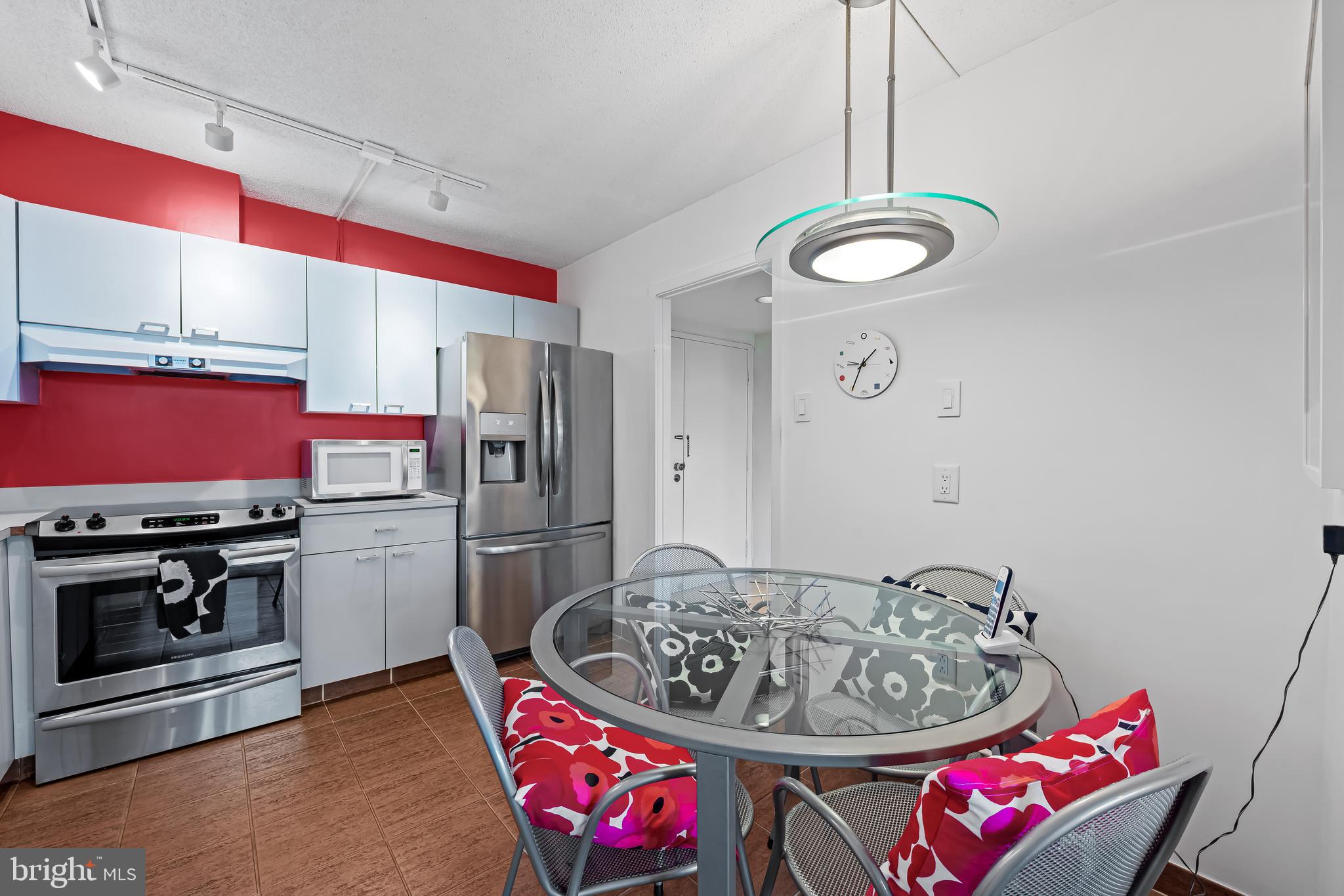 WINTHROP HOUSE - Residential