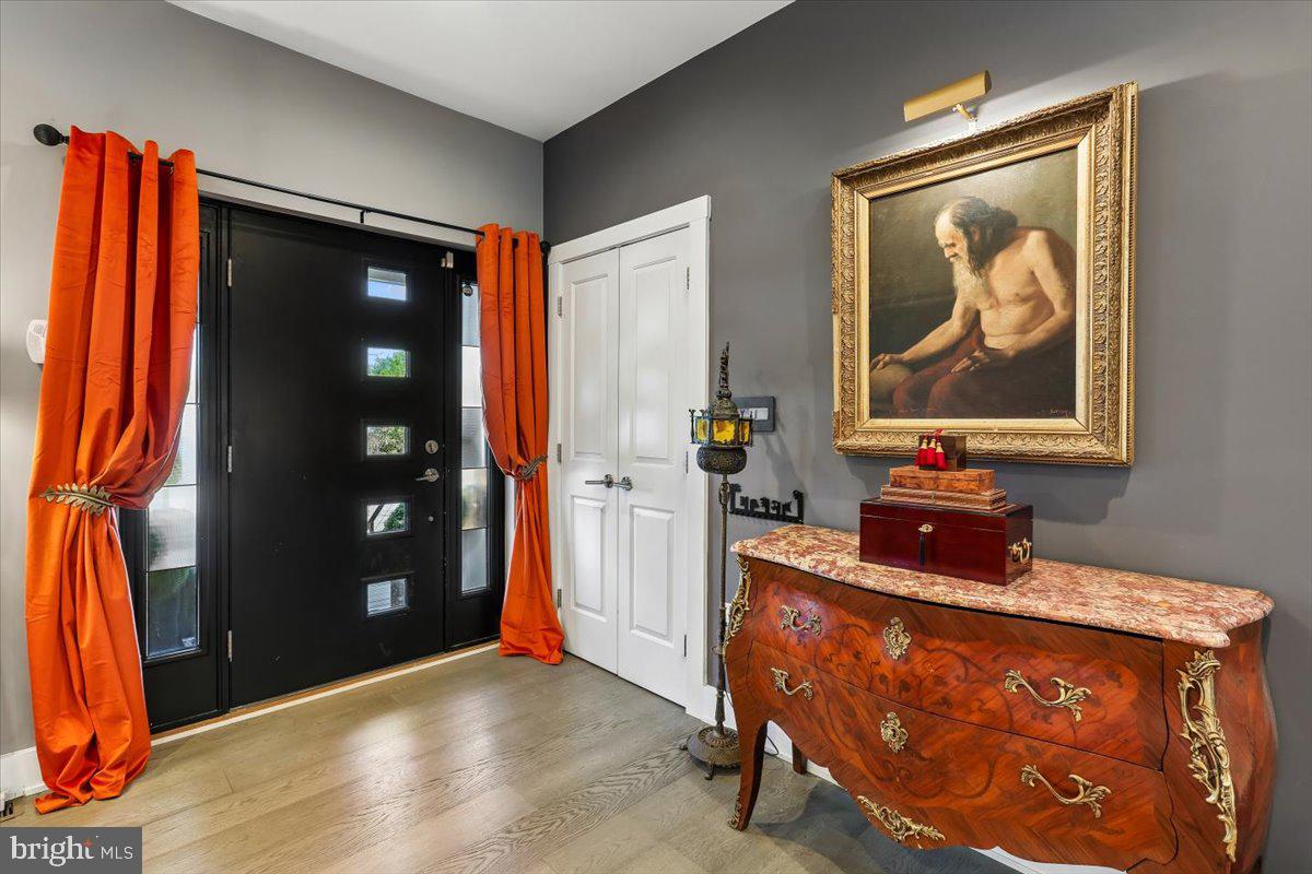 MAPLEWOOD MANOR - Residential