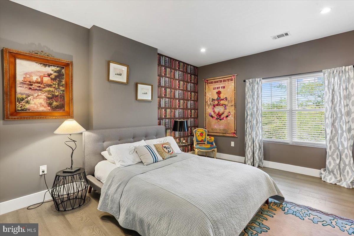 MAPLEWOOD MANOR - Residential